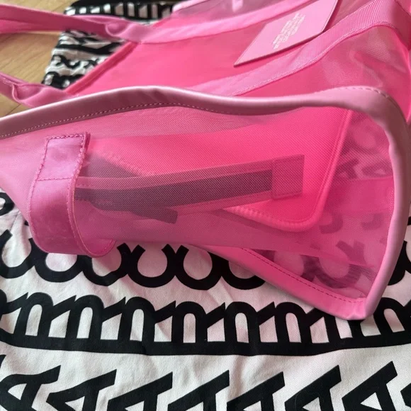 Marc Jacobs Pink Mesh Tote Bag - Picture 5 of 7